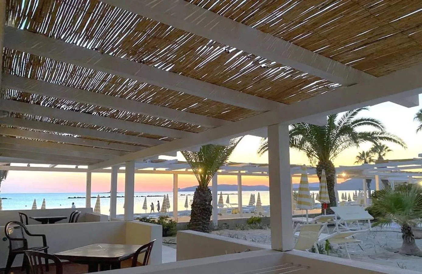 Lido Di Alghero Rooms On The Beach 홀리데이파크